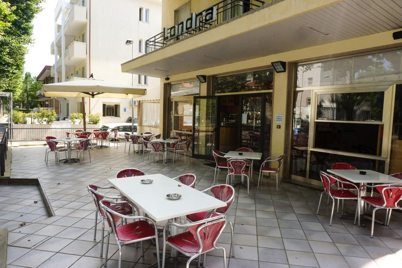 Hotel Londra Rimini Exterior foto
